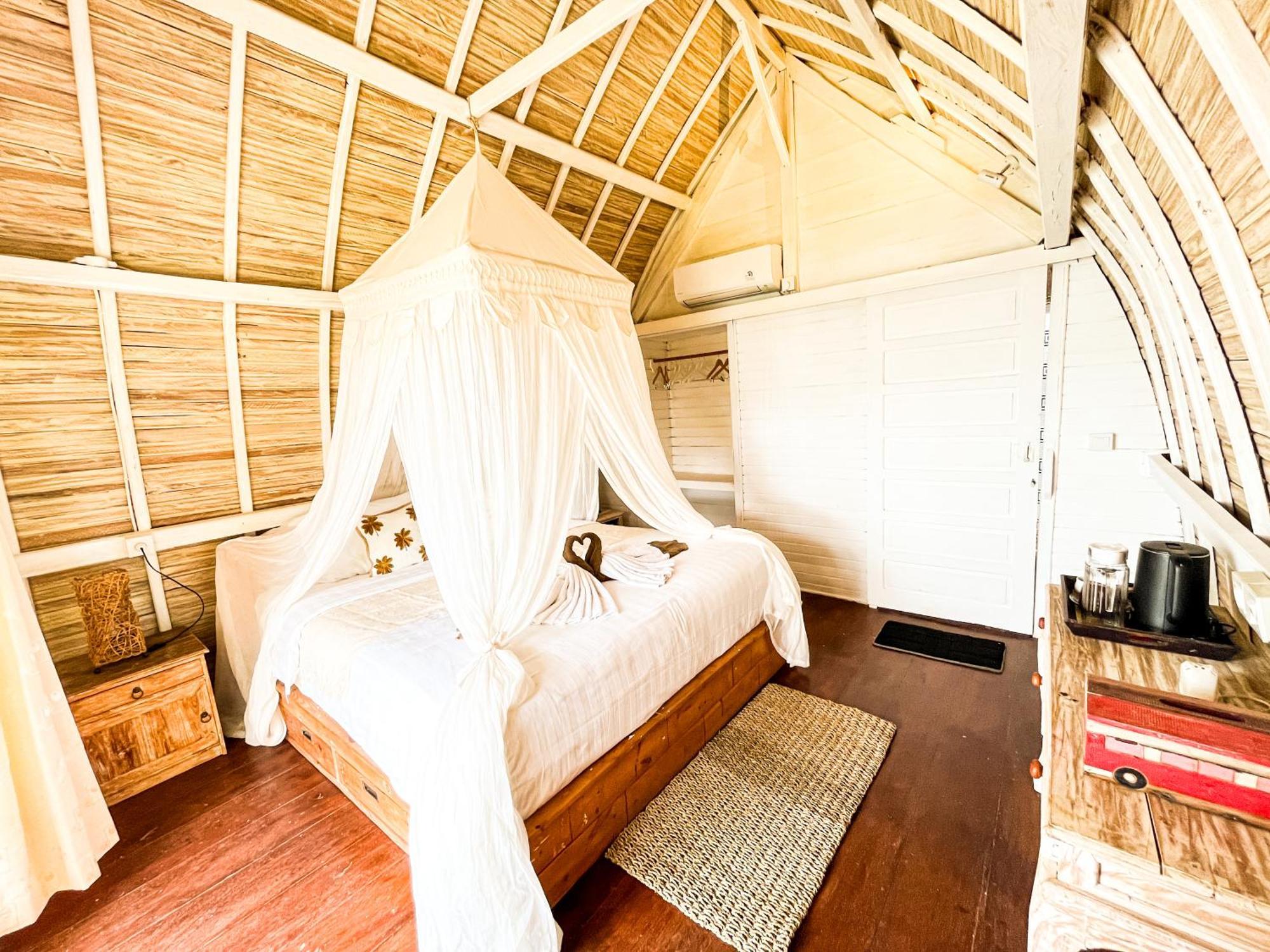 The Edge Lembongan Villa Екстериор снимка